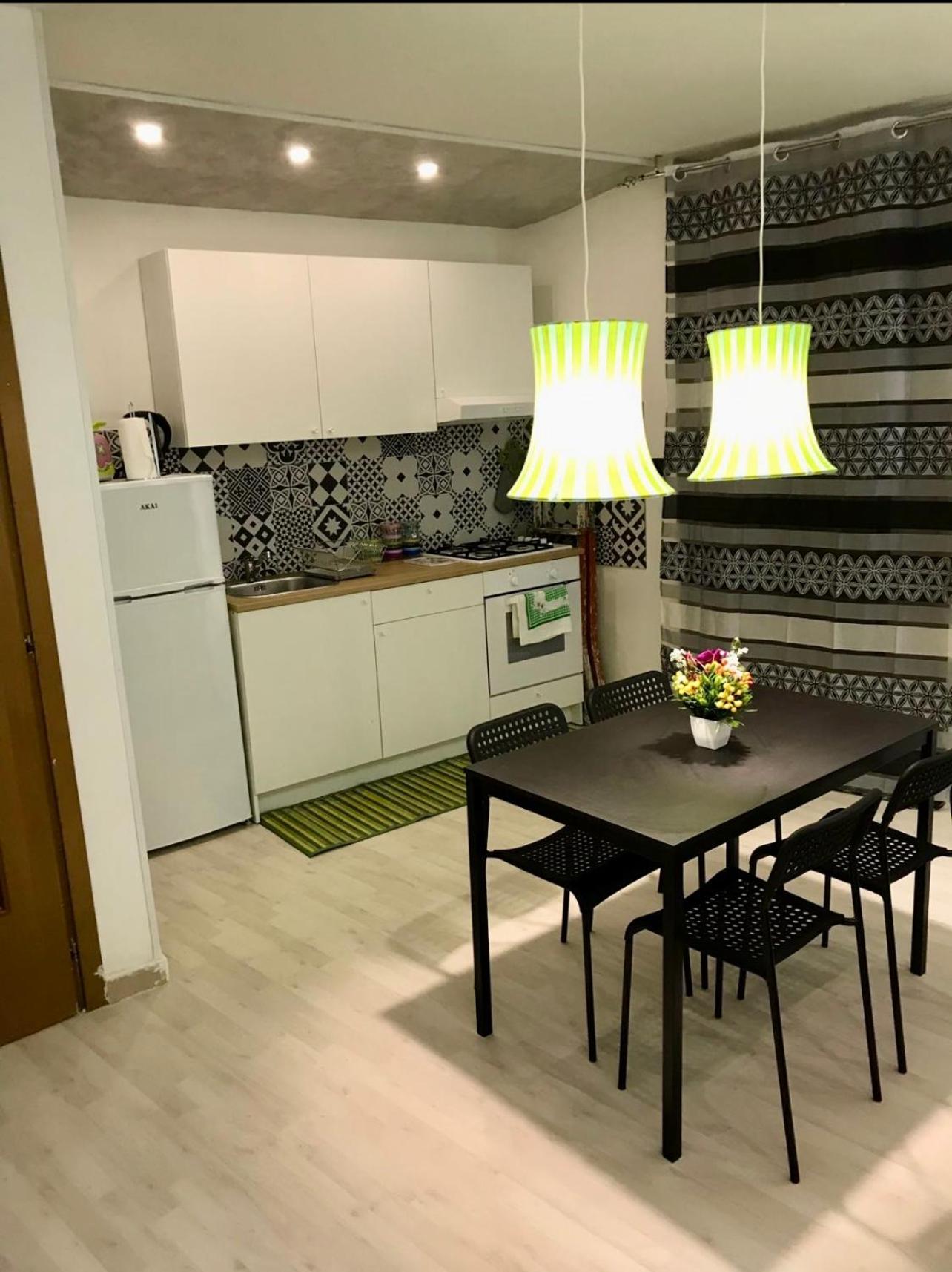 Maclahouse Napoli Centrale Apartment Luaran gambar